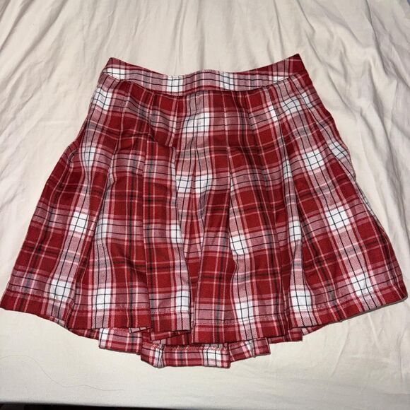 Forever 21 Dresses & Skirts - Red Plaid Pleated Mini Skirt